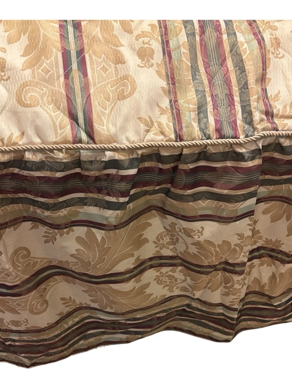 Vintage Regal Home Dover Manor Dunhill Queen Bedspread Floral Striped Damask